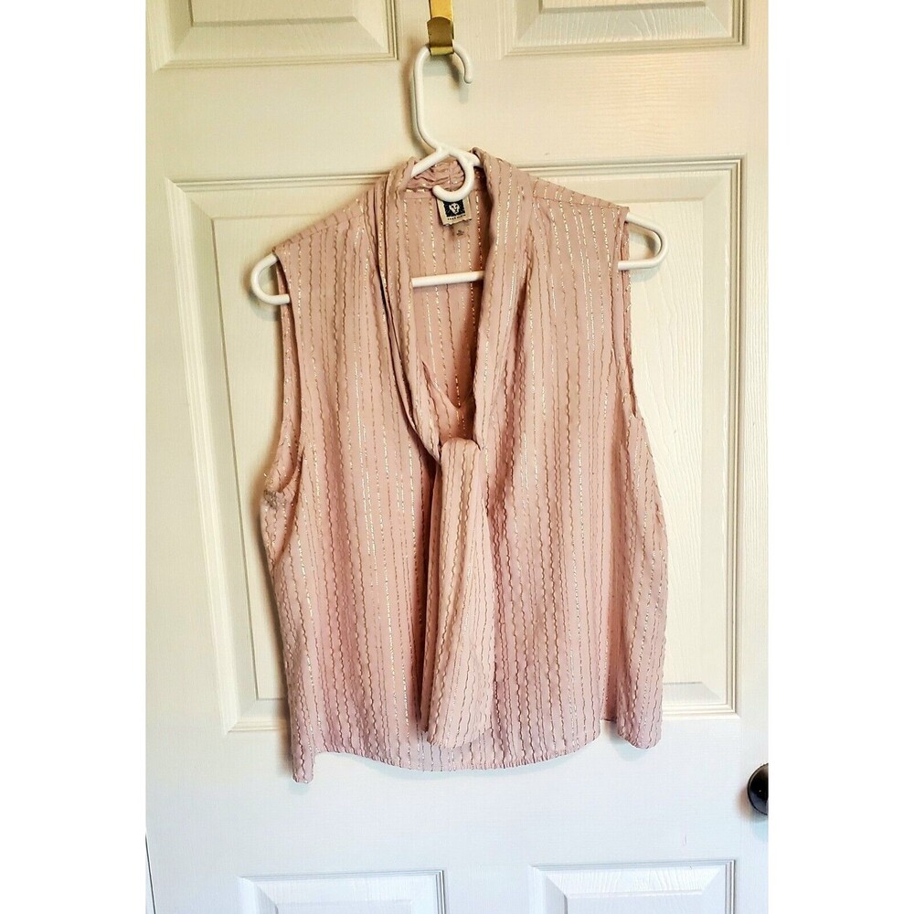 Anne Klein XL Pink Top With Gold Stripe & Bow V Neck. Great Alone Or Layered